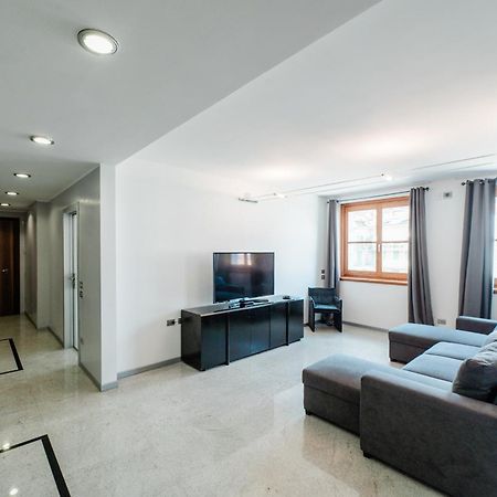 P&P Luxury Apartment Bergamo Buitenkant foto